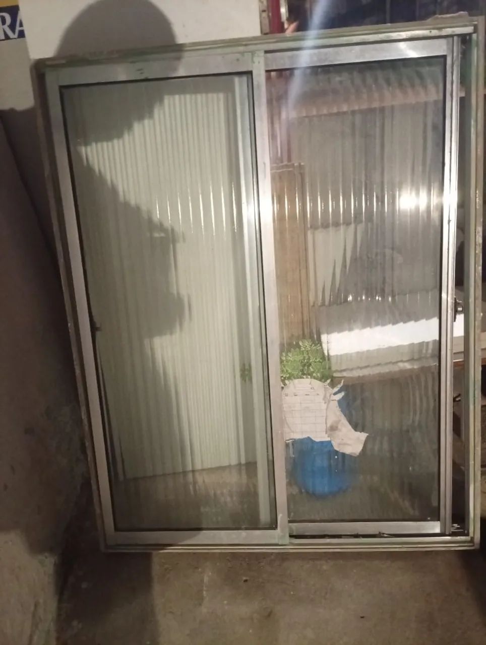 Glass Window65184953983362120