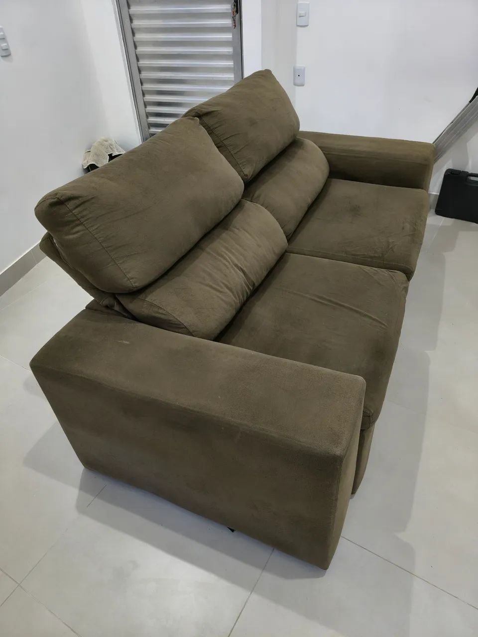 Sofá Retrátil Reclinável - Foto 4