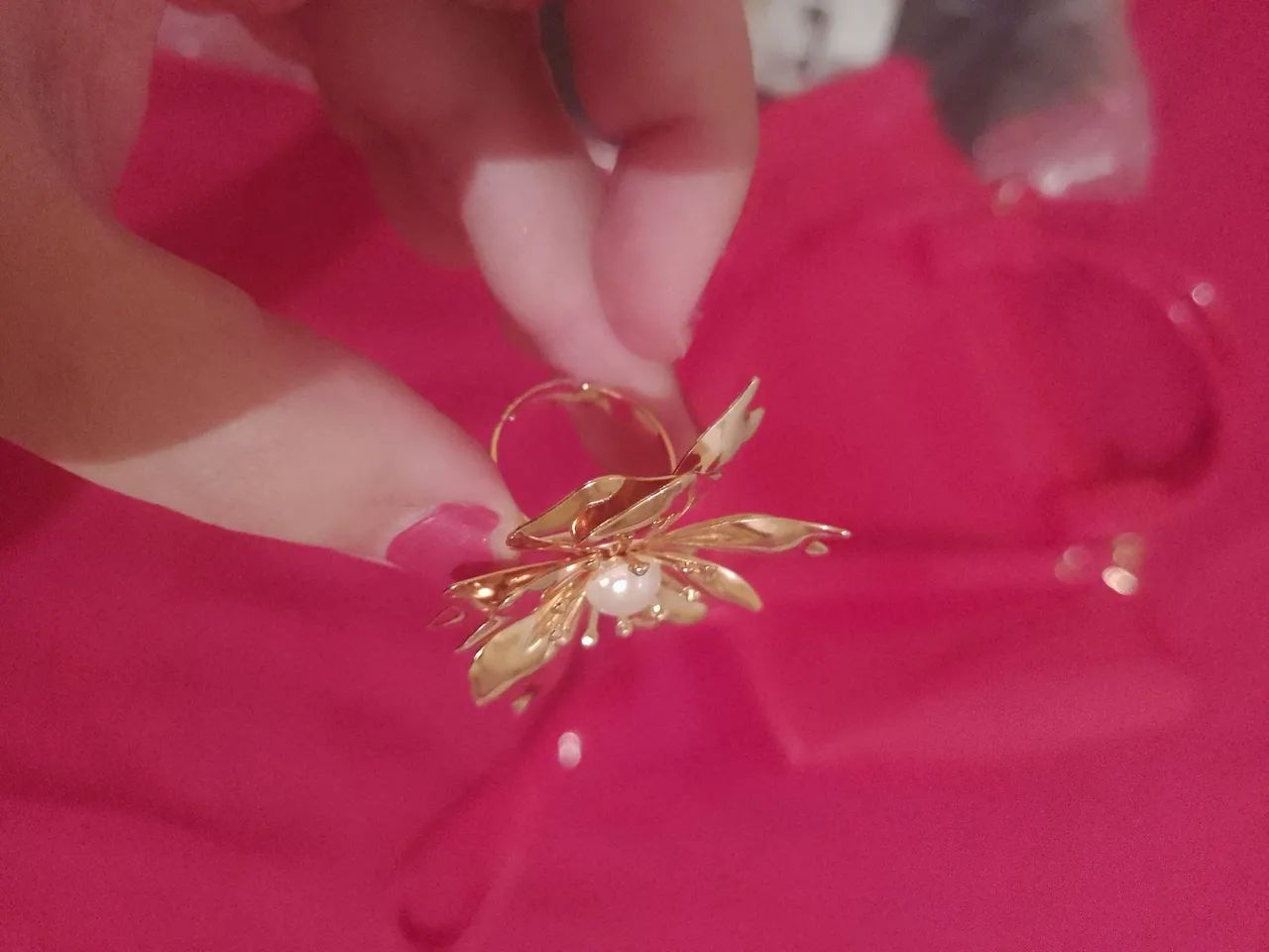 Anél ajustável de flor folheado a ouro  - Foto 5