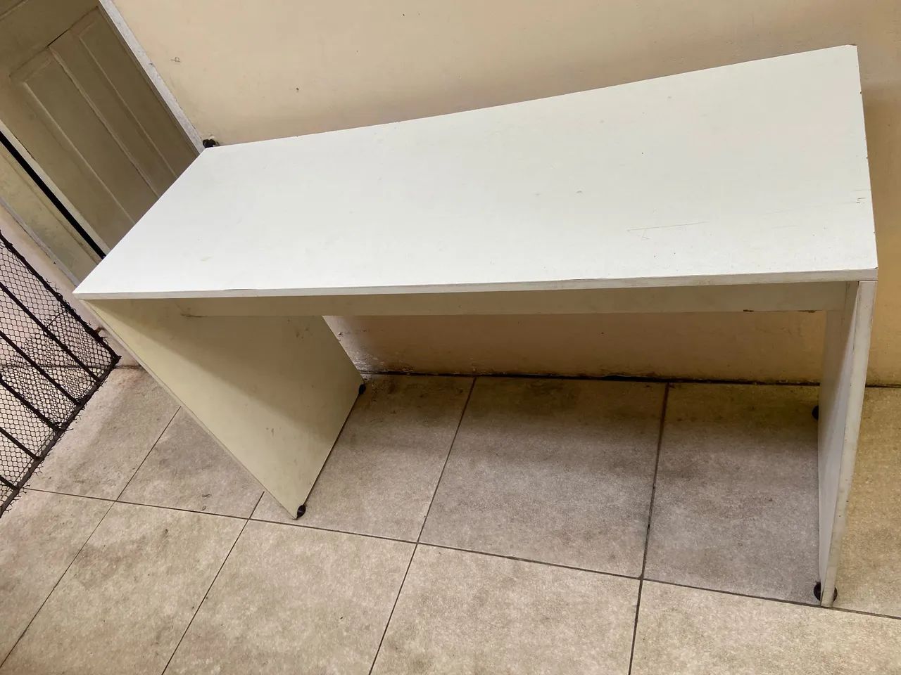 Mesa de estudos em MDF - Foto 3