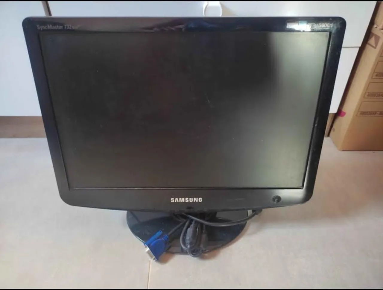 Monitor Samsung 17 polegadas modelo 732NW plus