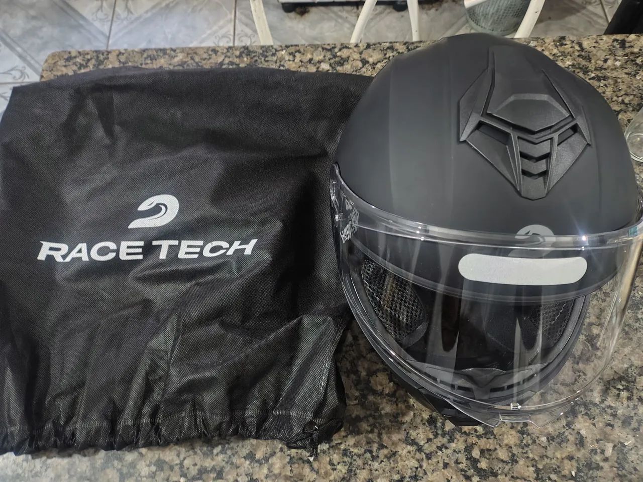 Capacete Race tech tamanho 56