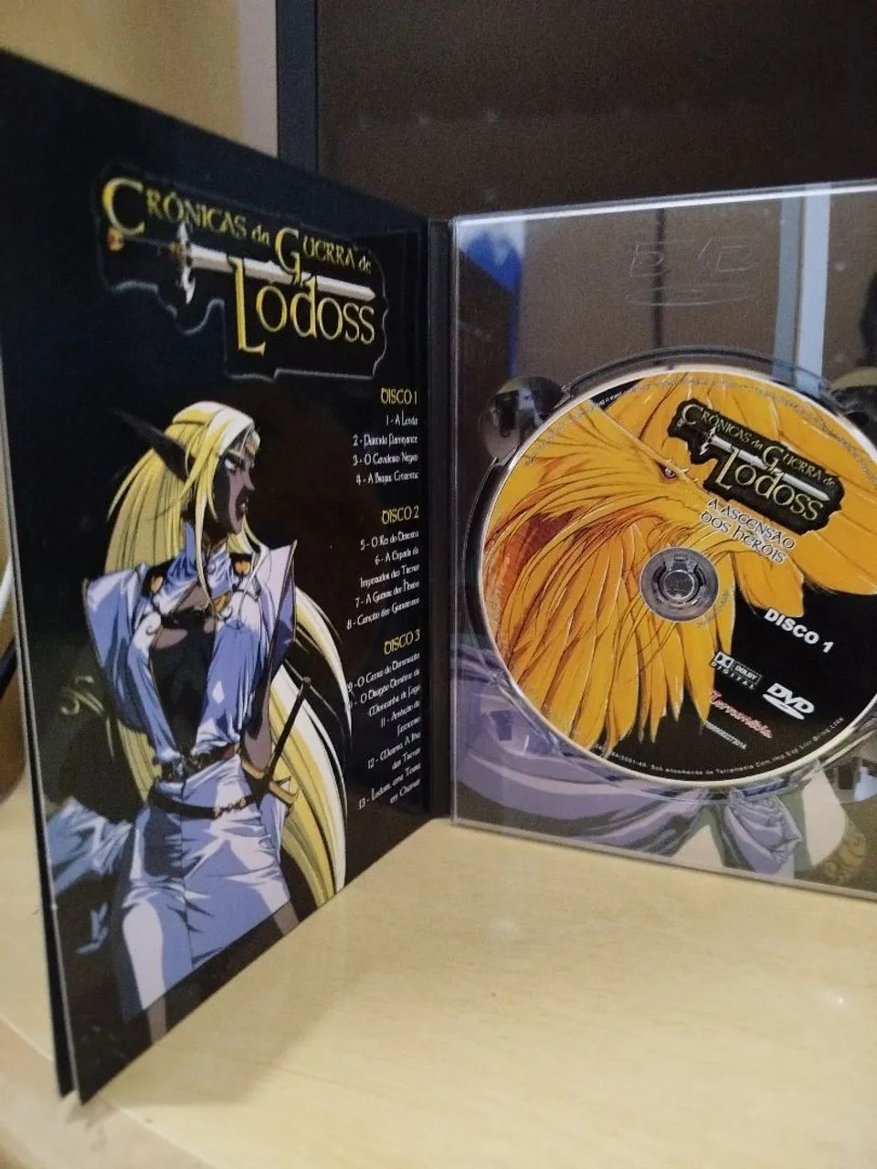 Box com 3 dvds Crônicas da Guerra de Lodoss - A Ascensão dos