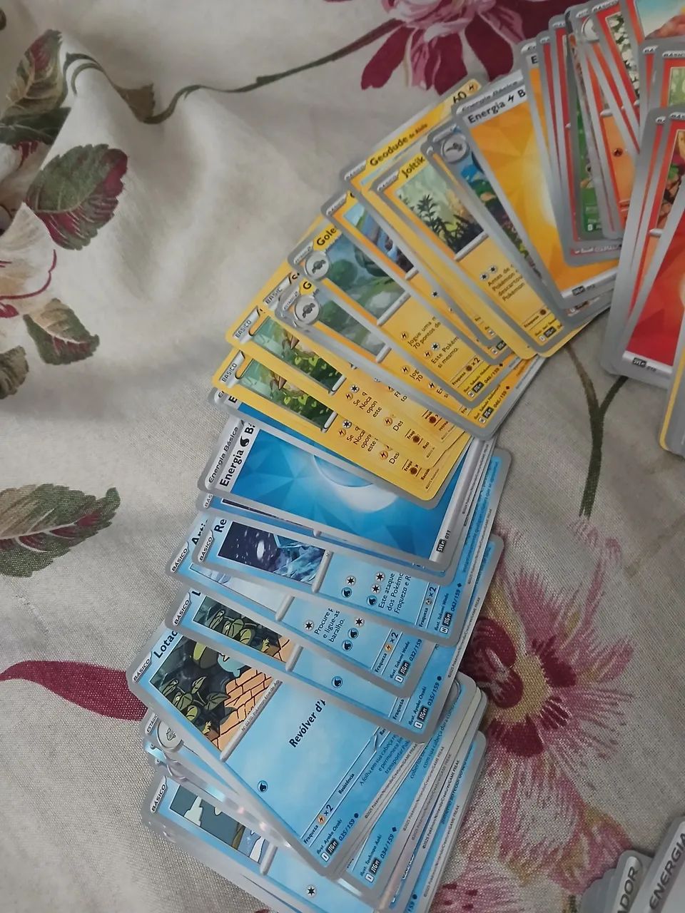 Cartas Pokémon TCG (aleatórias) - Foto 3