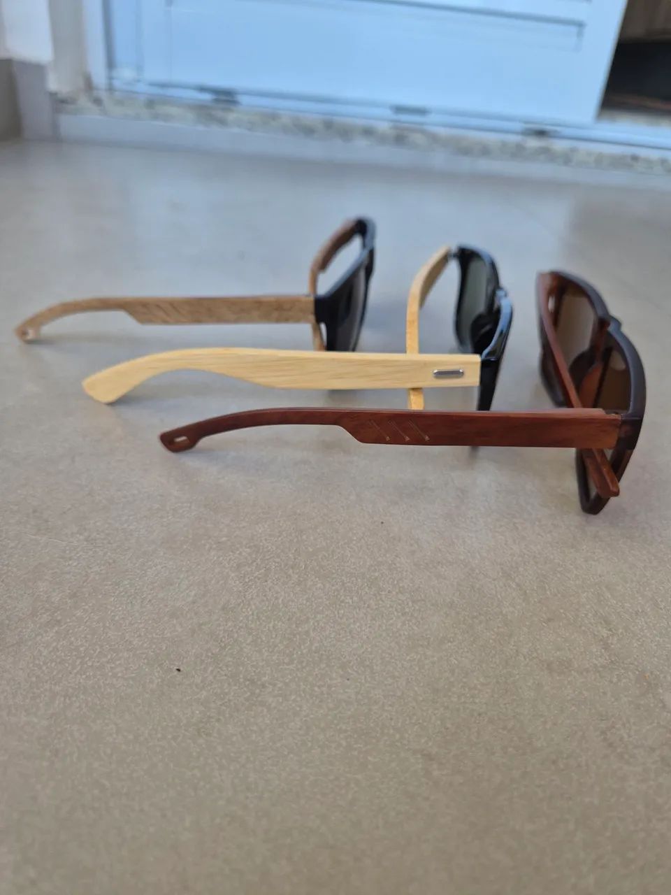 Conjunto de óculos de sol novo