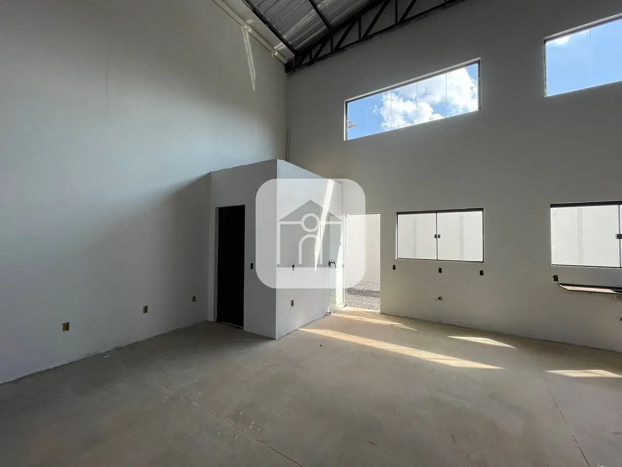 Galpão comercial para locação no bairro Jardim Botânico - Foto 3