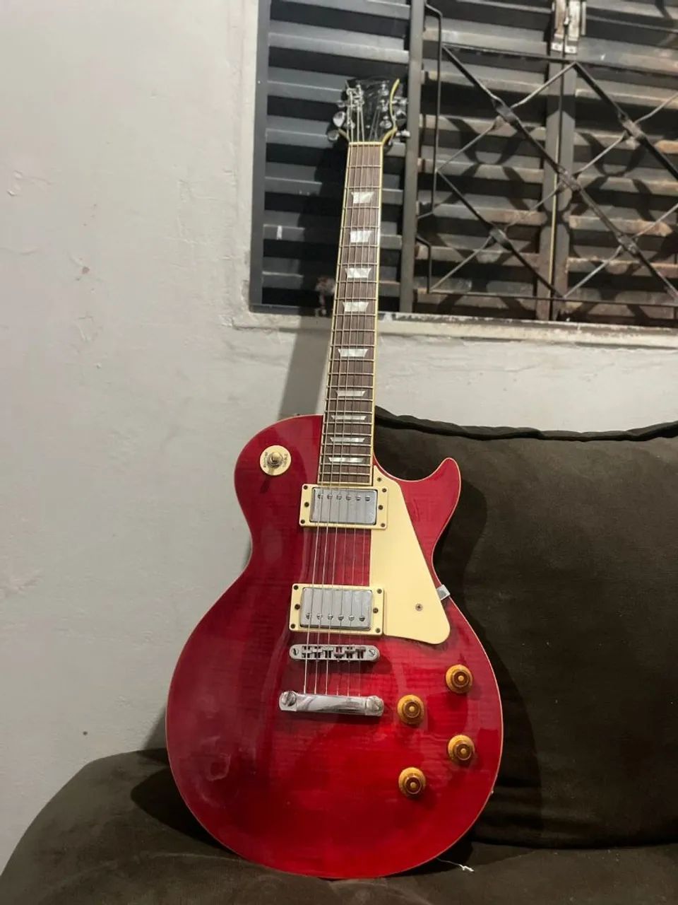 Vende-se Tagima les paul flamed Special séries - Foto 5