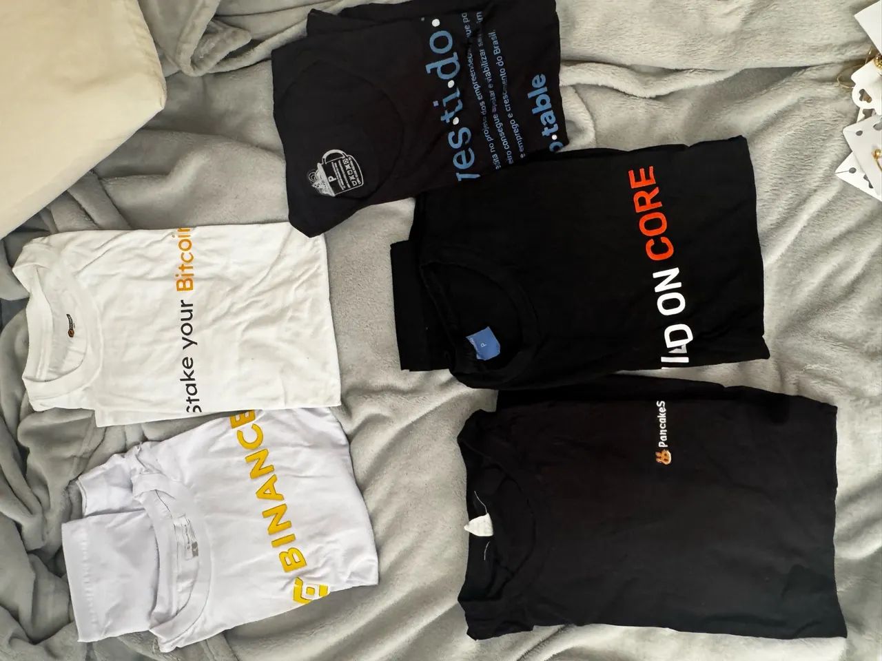 Kit camisetas algodão novas P M 