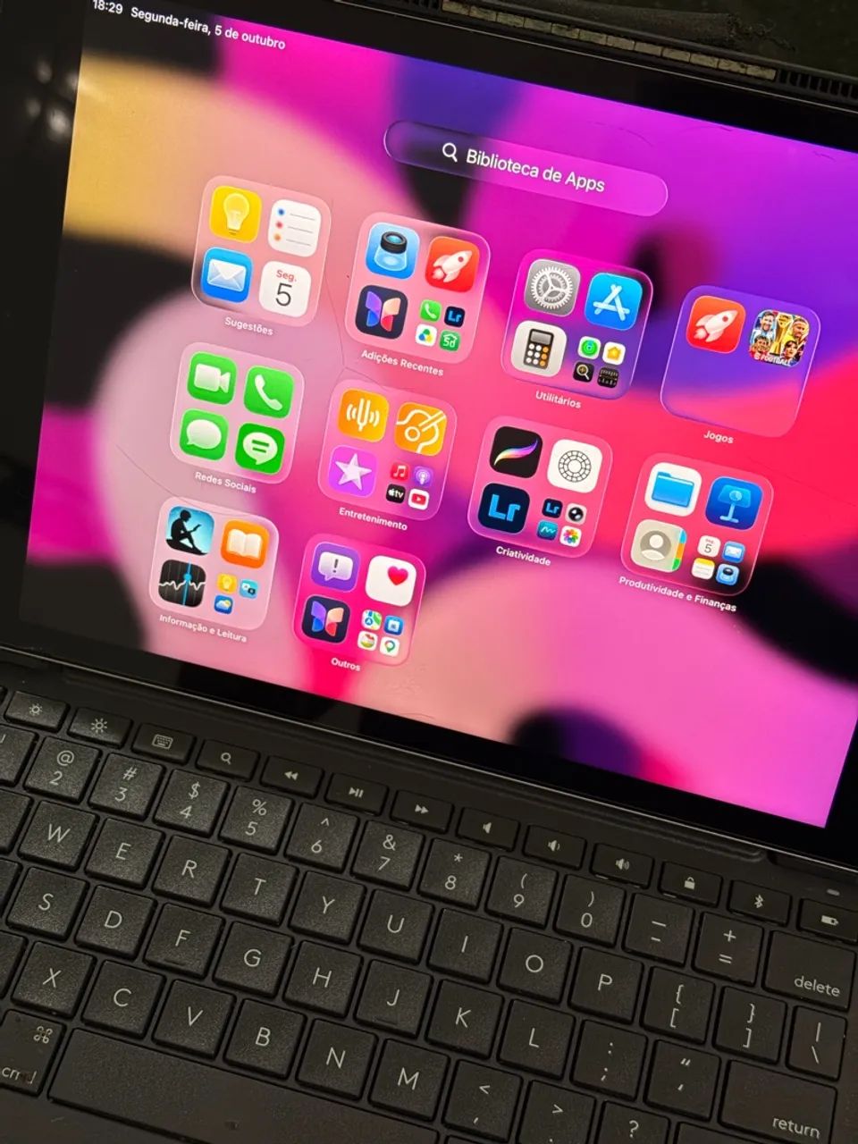 iPad 9 64GB Impecável + Teclado Logitech - Foto 2