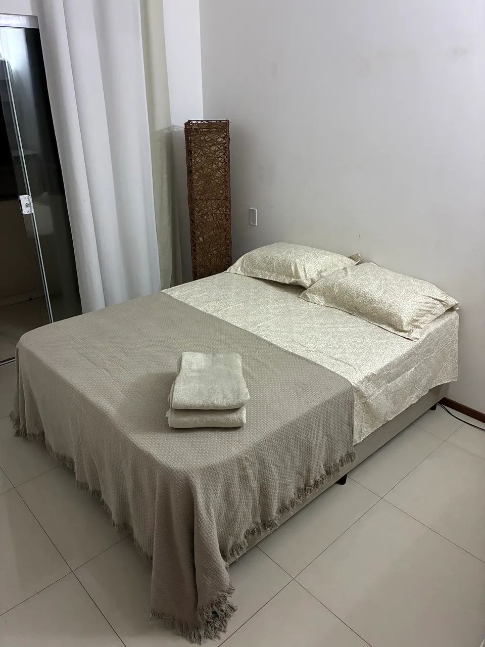 Cama box de casal nova 