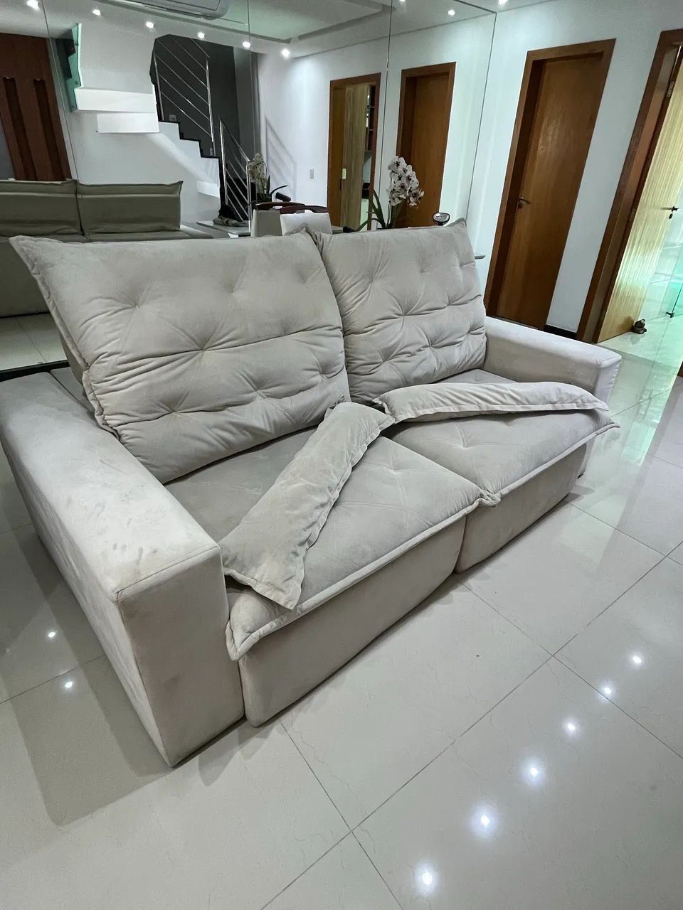 Sofá 4 lugares retrátil 