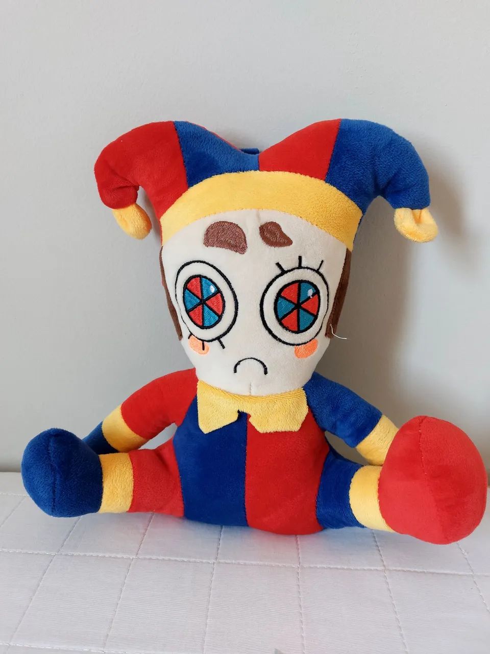 Boneco de Pelúcia Digital Circus Pommi