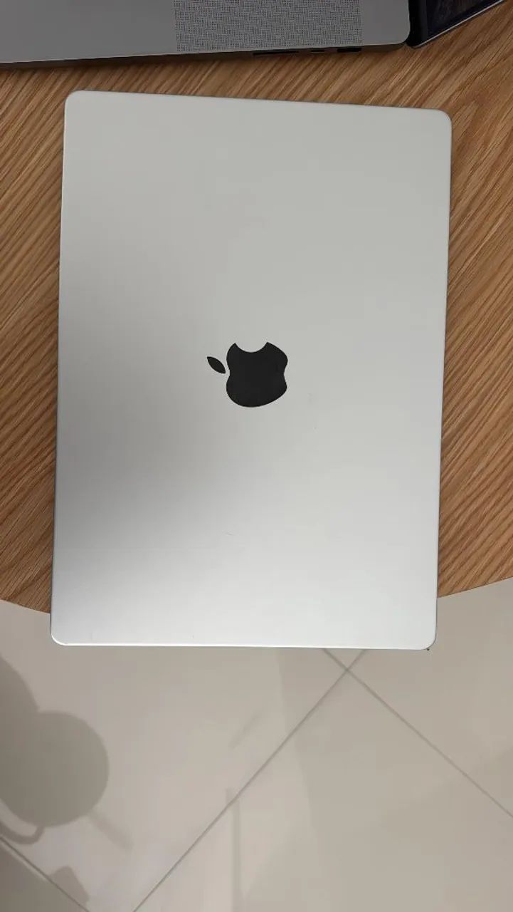 MacBook M2 PRO 2023 16''