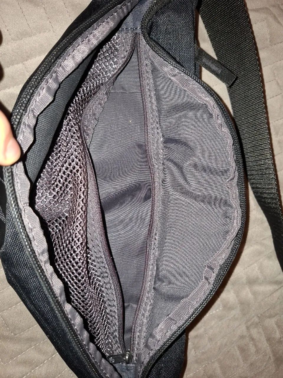 Pochete nike preta ajustável  - Foto 4