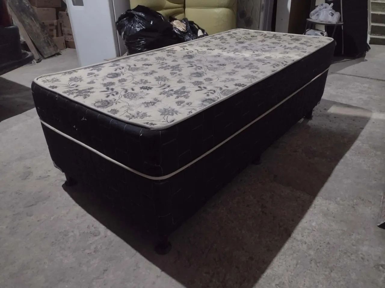 Cama box  de solteiro com colchão  - Foto 2