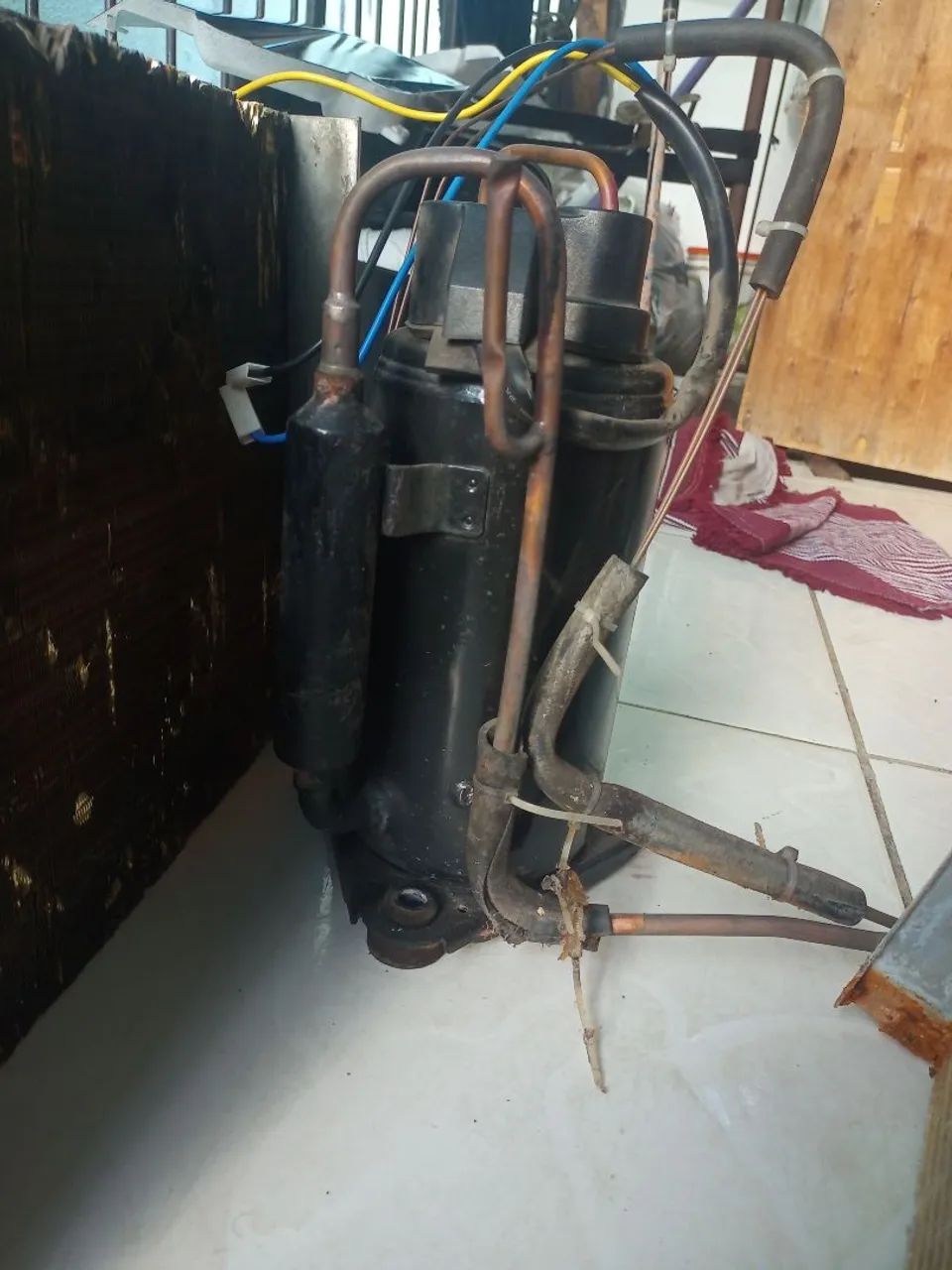 Compressor e ventilador de ar-condicionado de 7.500 BTS  - Foto 2