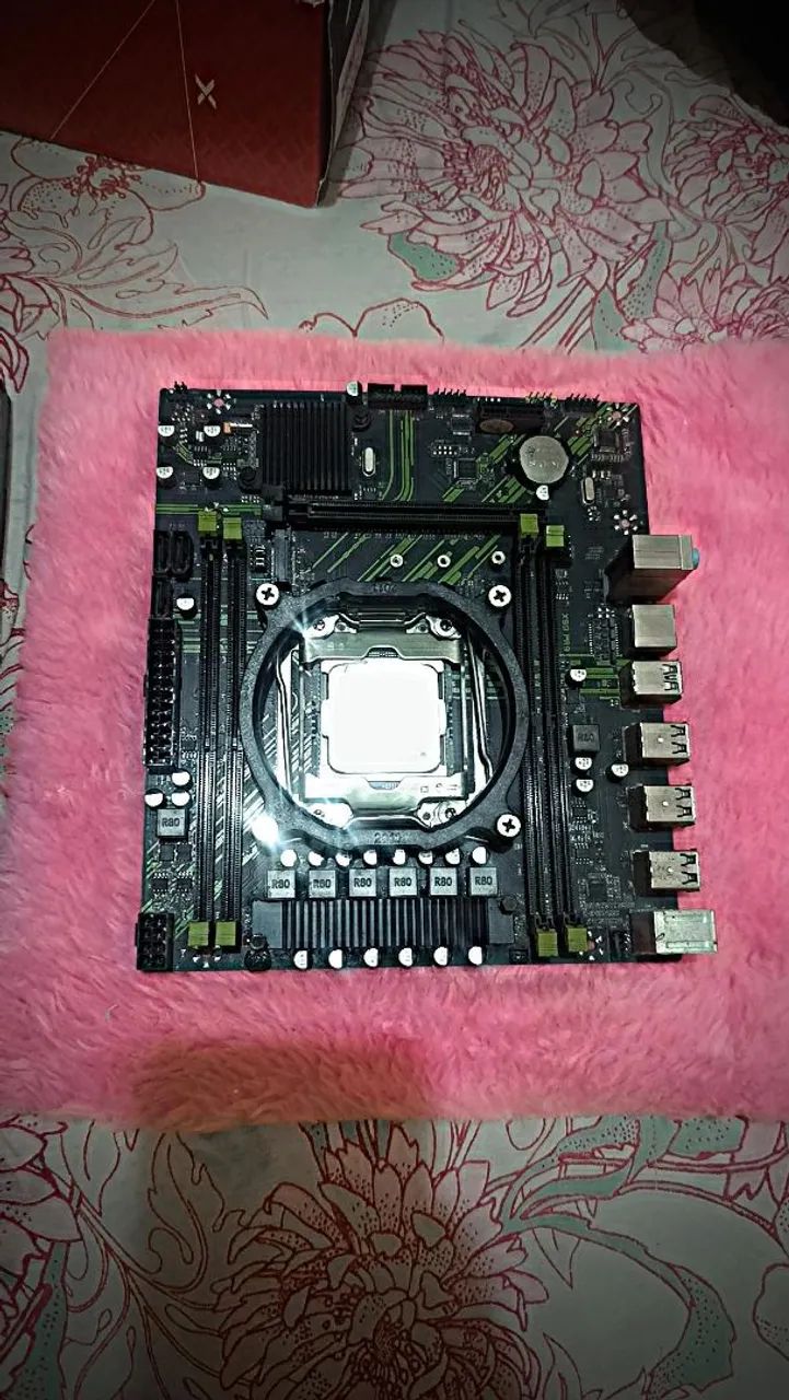 Placa mãe x99 PR9 com Xeon 2680 V4 - Foto 2