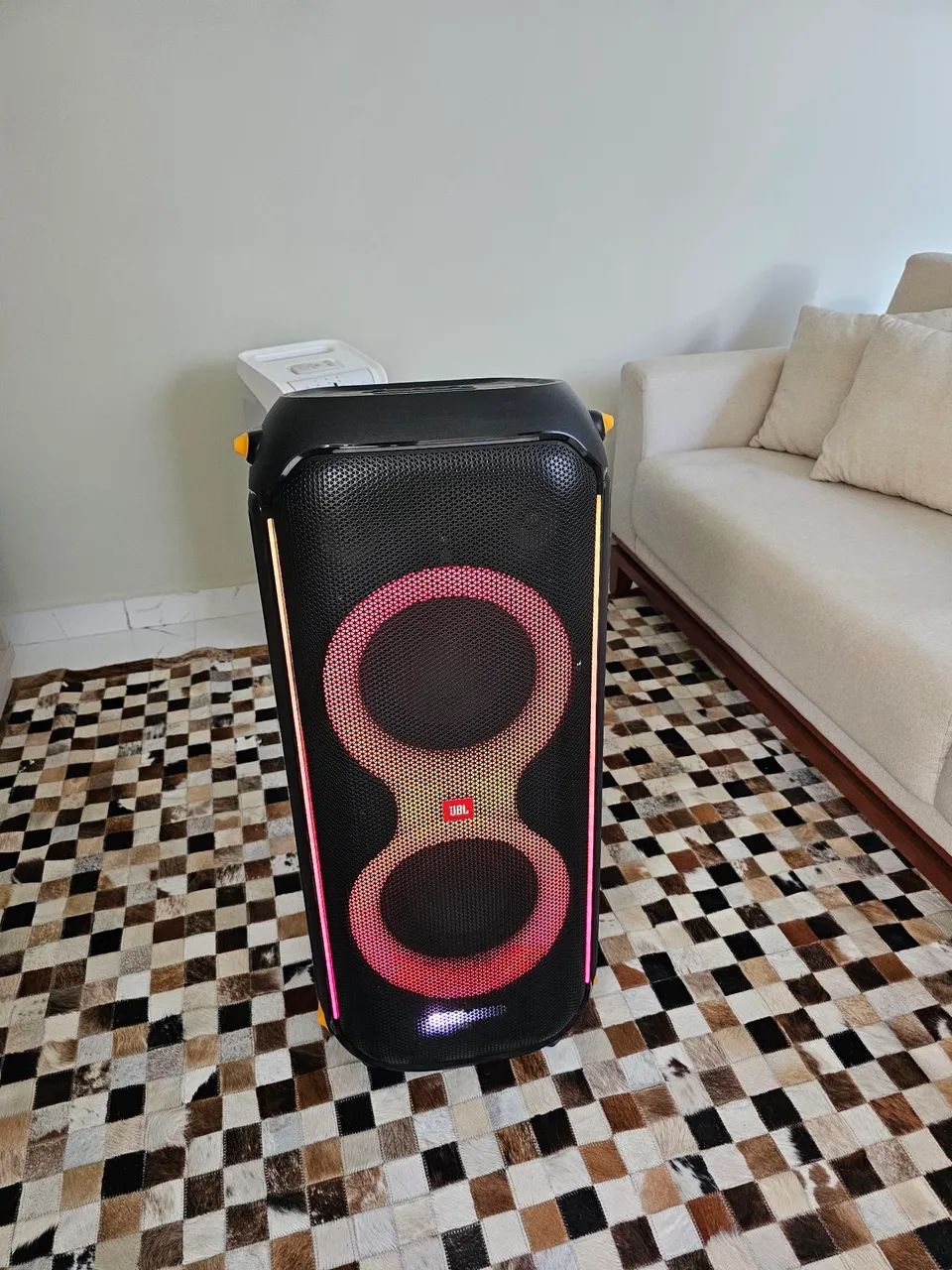Jbl partybox 710