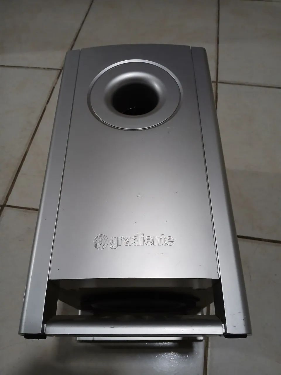 Vendo subwoofer gradiente raro!  - Foto 5