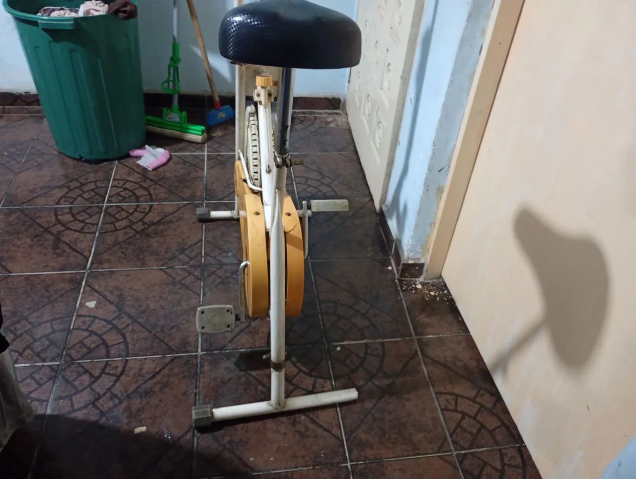 Bicicleta ergométrica GYN master - Foto 4