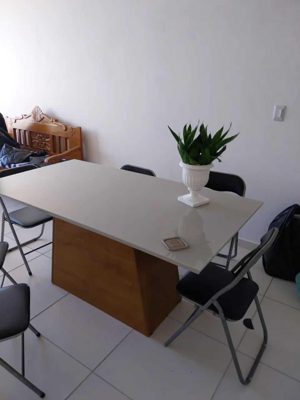 Mesa nova para seis cadeiras
