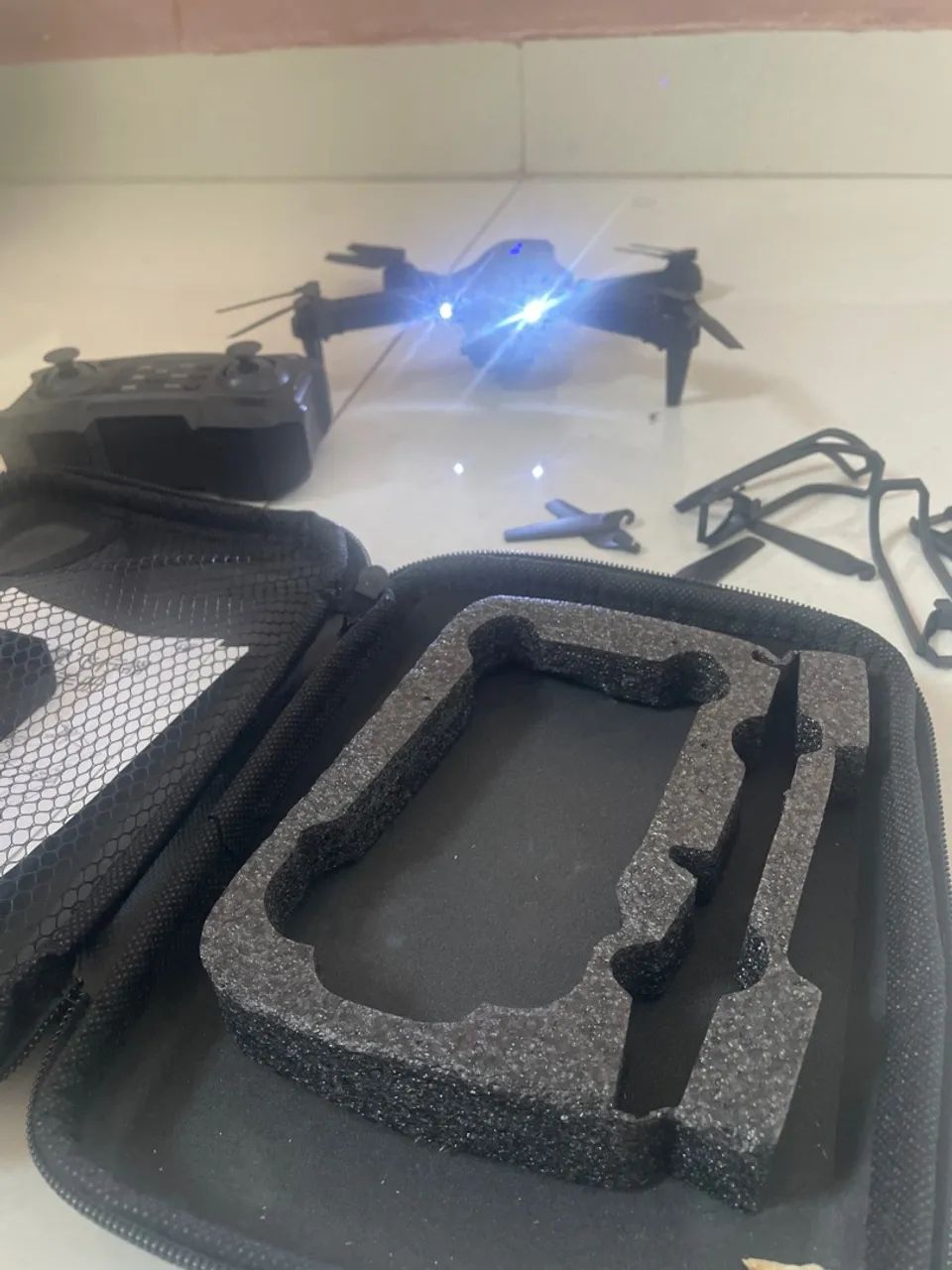 Drone 5 baterias 2/3 elise extras carregador 3 em 1  - Foto 2