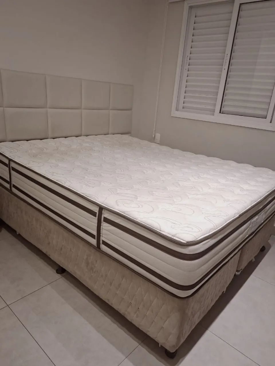 Conjunto Colchão + Box Queen Size Umaflex