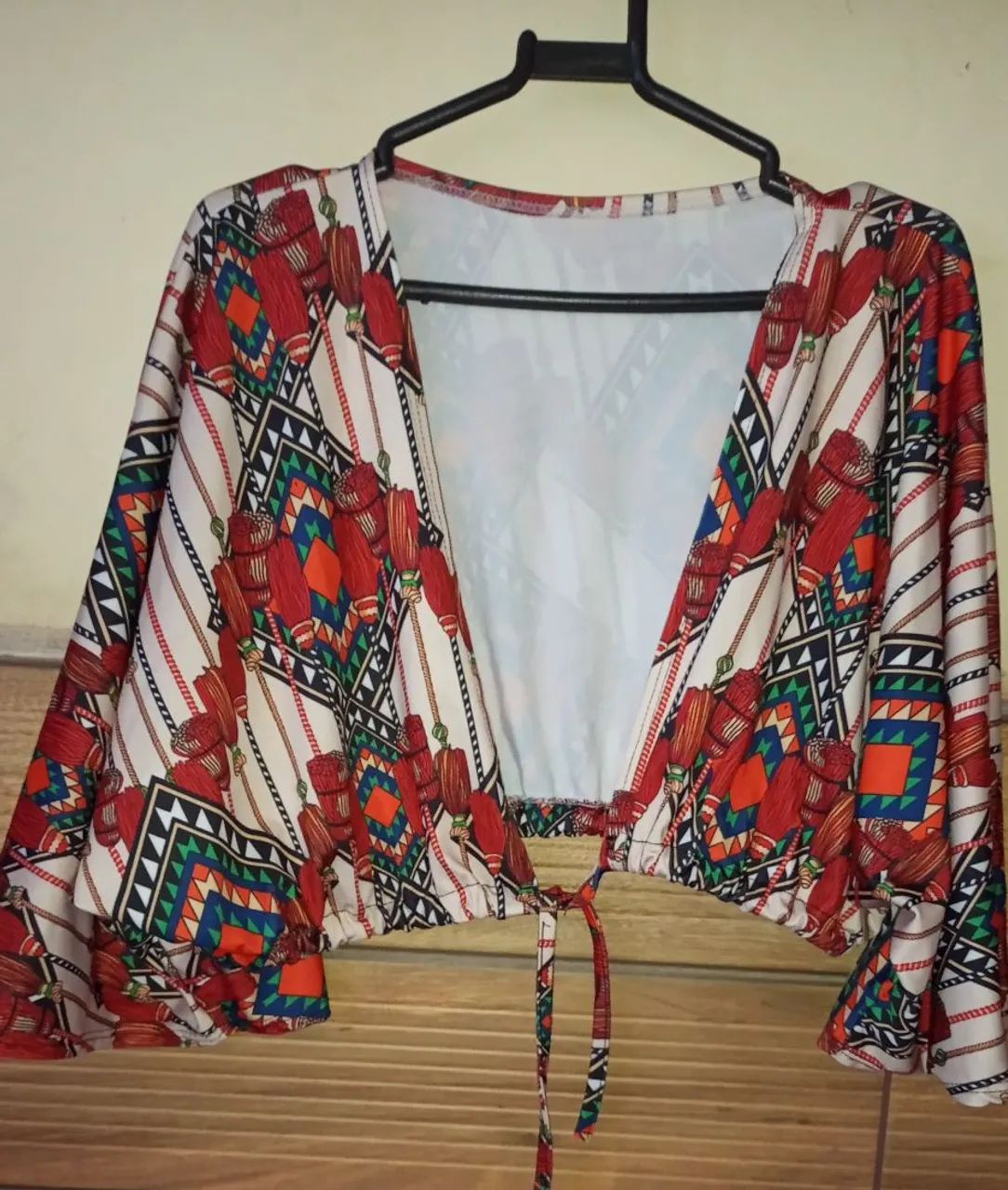 Conjunto de saia e blusa,85% poliamida e 15% elastano - Foto 3