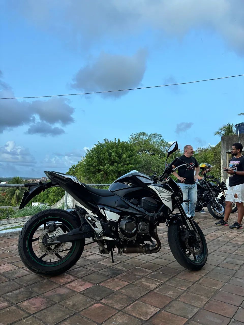 Kawasaki Z-800 2014 - 1493475577 | OLX