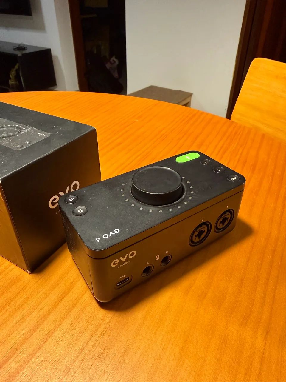 Interface de áudio AUDIENT EVO 4 - Foto 3
