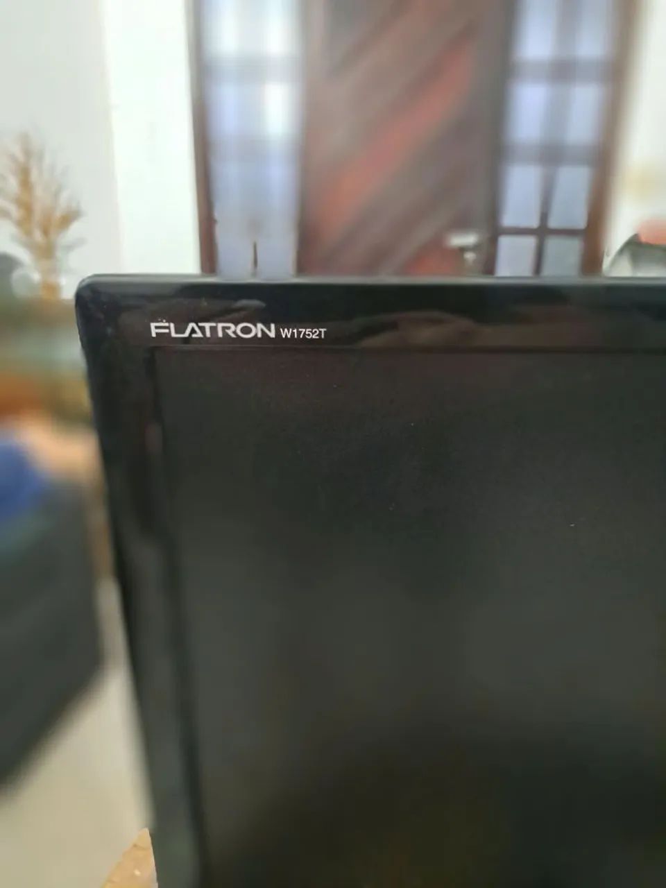 Monitor LG W1752T