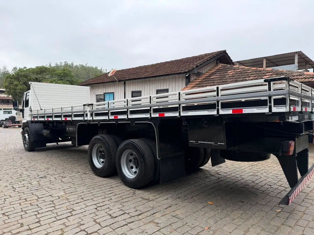 FORD CARGO 2422 E - Foto 4