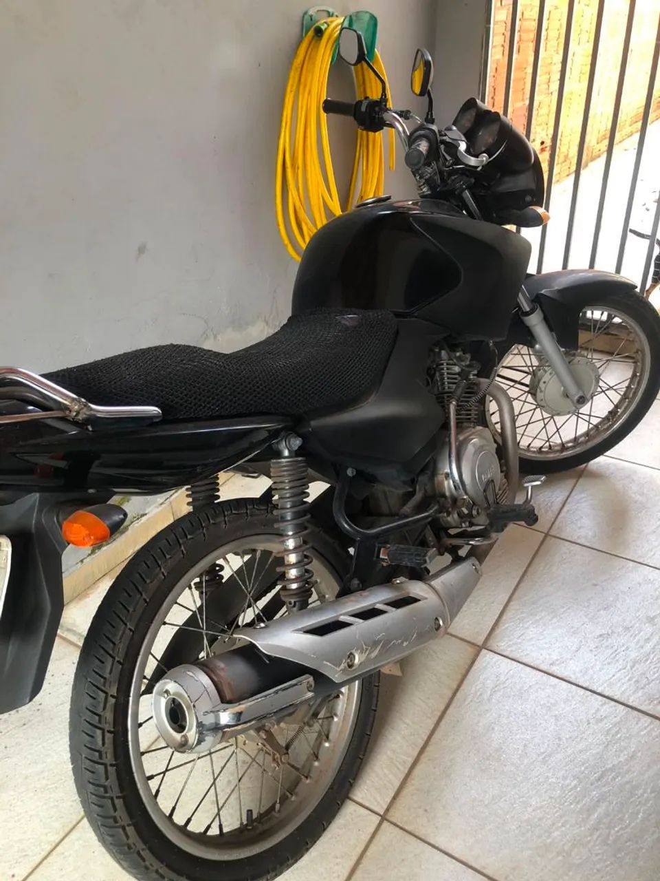 Oportunidade vendo motocicleta Yamaha factor 2011