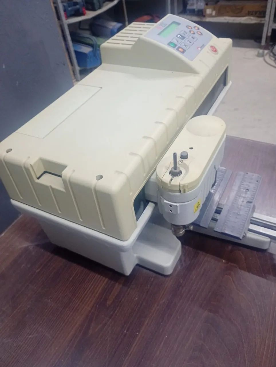 MAQUINA DE FAZER IDENTIFICAÇÃO   IS200  GRAVOGRAF - Foto 3