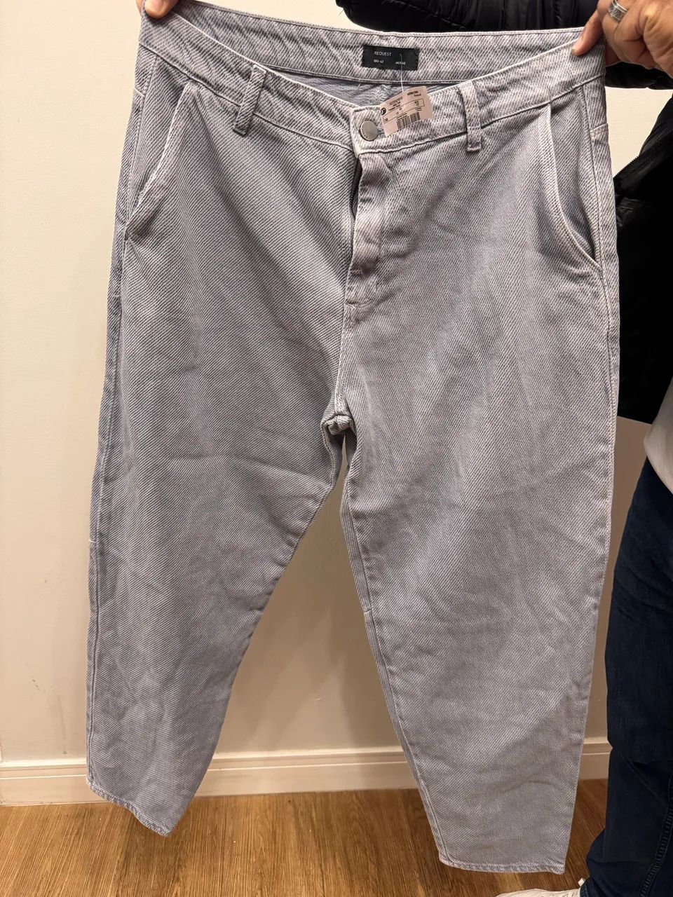 Calça Relaxed Fit - Material Encorpado