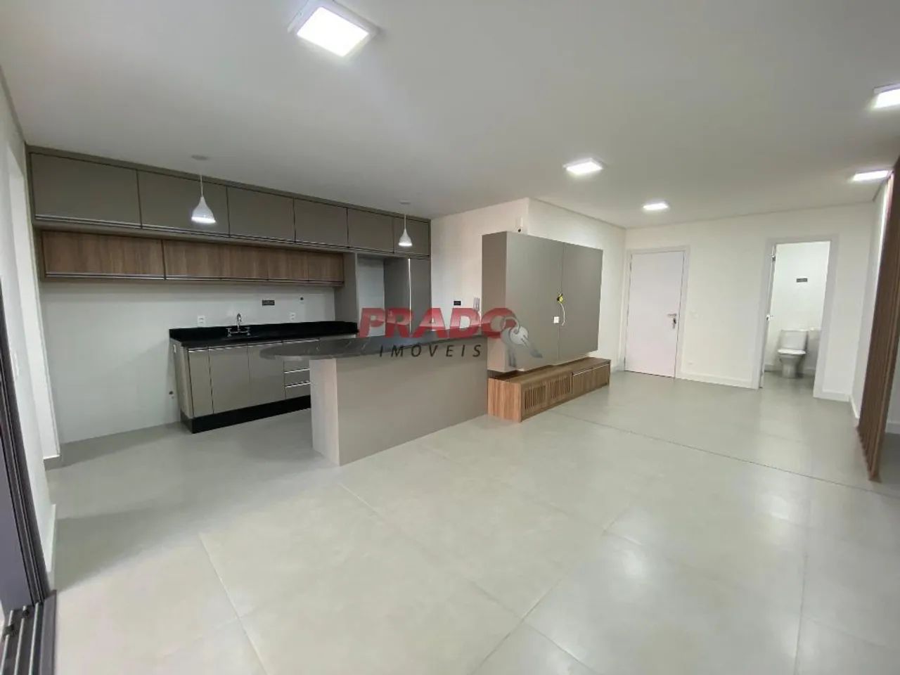 Apartamento para alugar em Maringá, Zona 03, com 3 quartos, com 119 m², EDIFÍCIO SERENITY