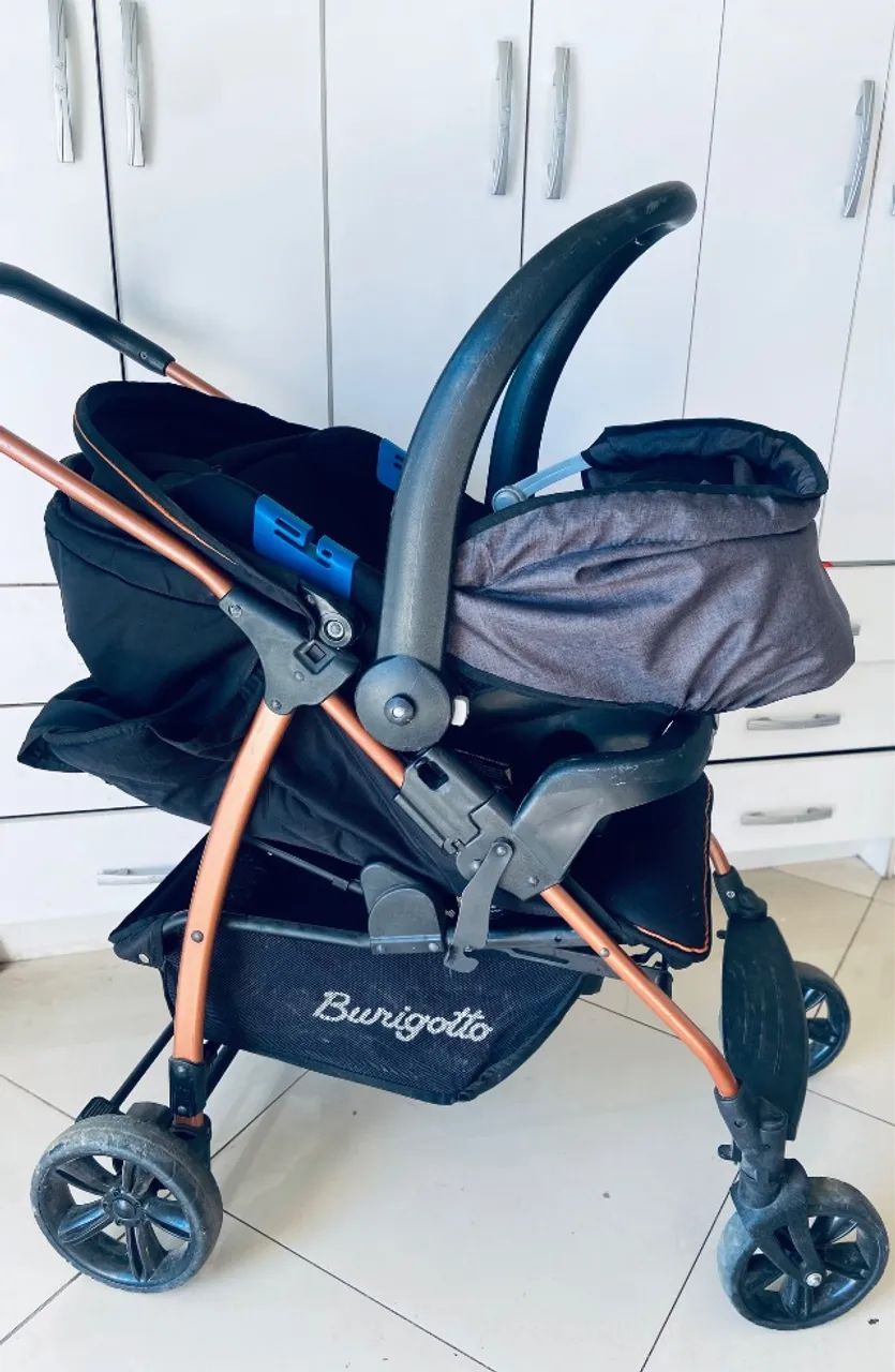 Carrinho de bebê + bebê conforto da burigotto