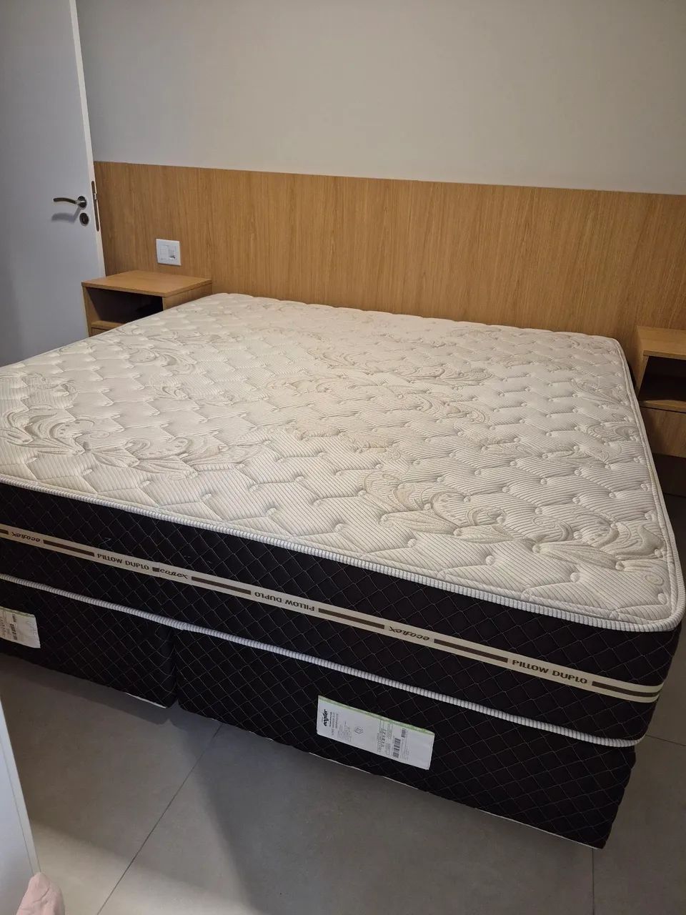 CAMA BOX KING SIZE MARCA ECOFLEX PILLOW DUPLO 
