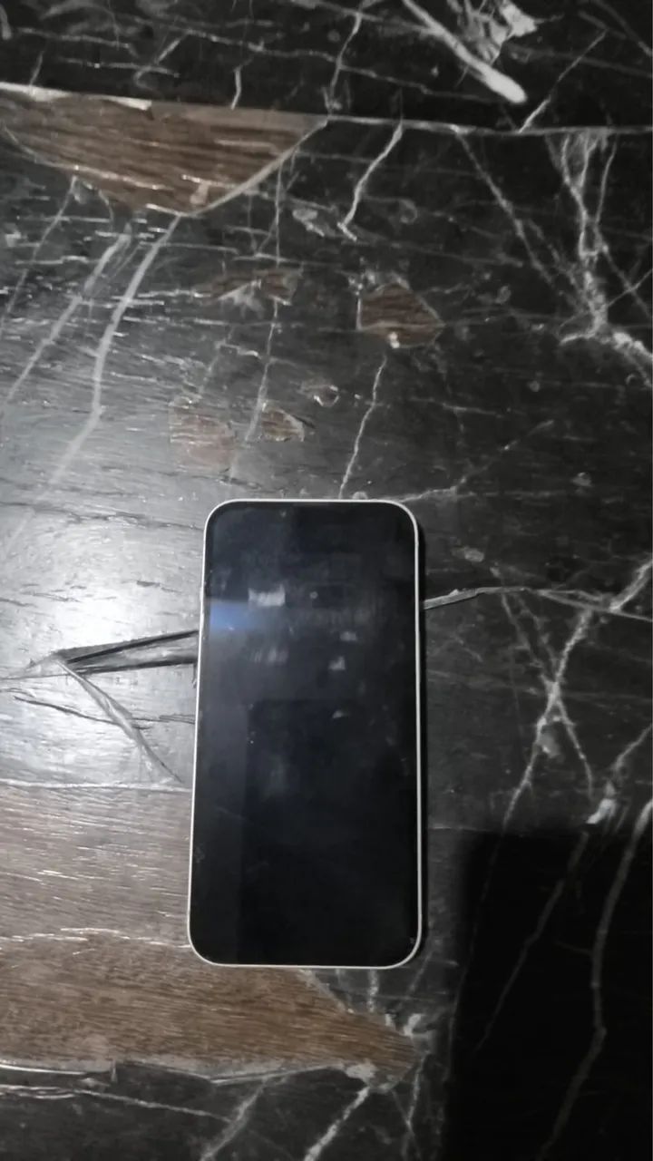Vende-se iPhone 13 