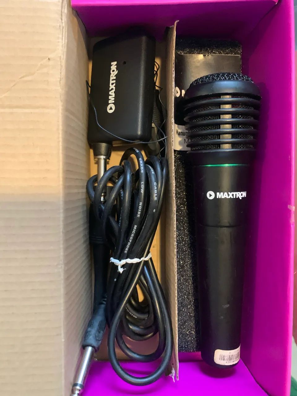 Microfone Maxtron MX608 com Cabo - Completo