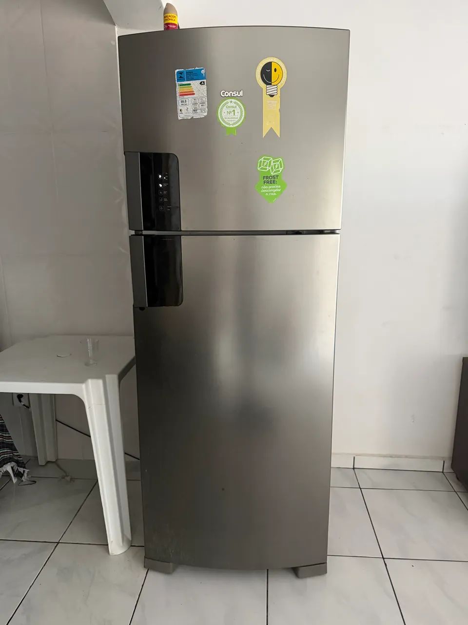 Vendo geladeira cônsul 490L