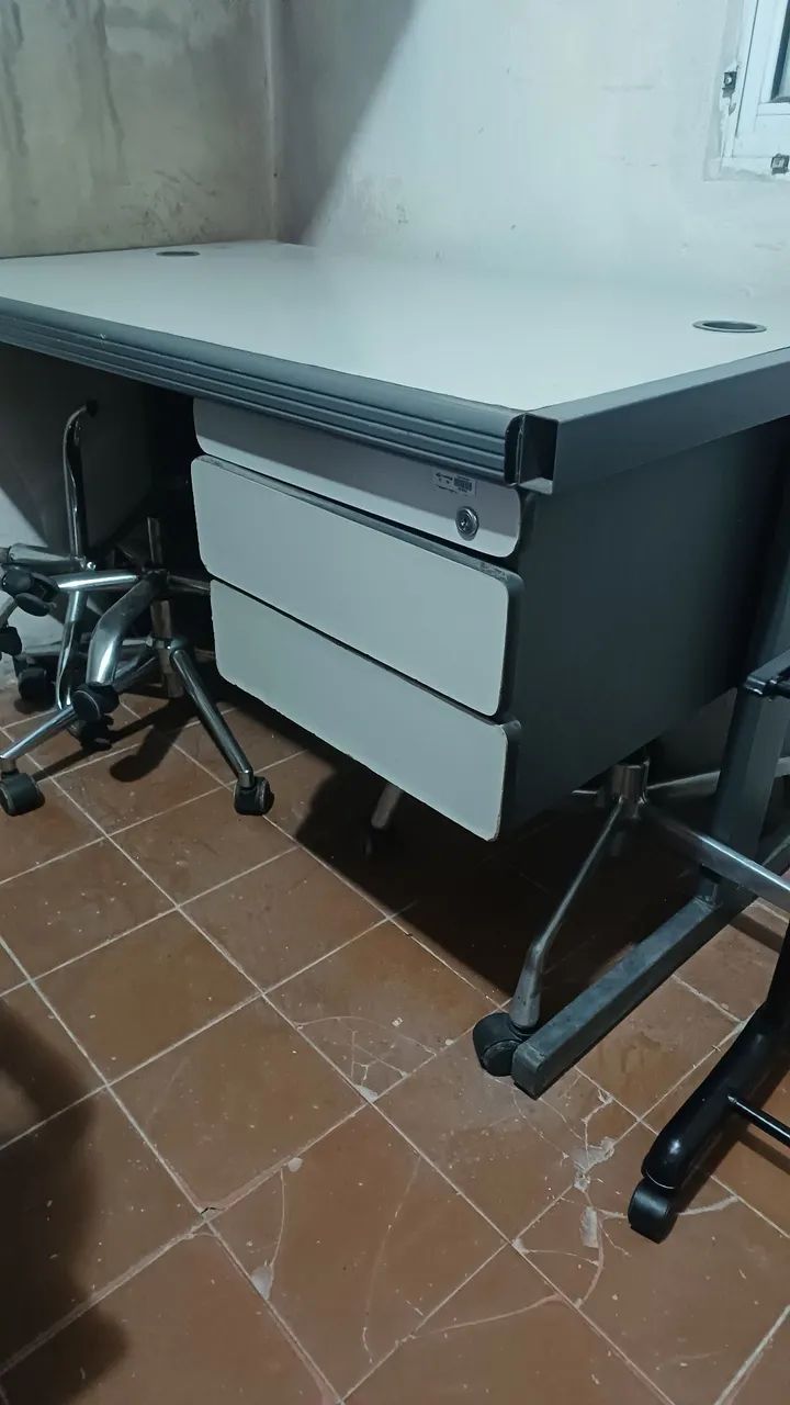Mesa Escritório e Estudo  - Foto 2