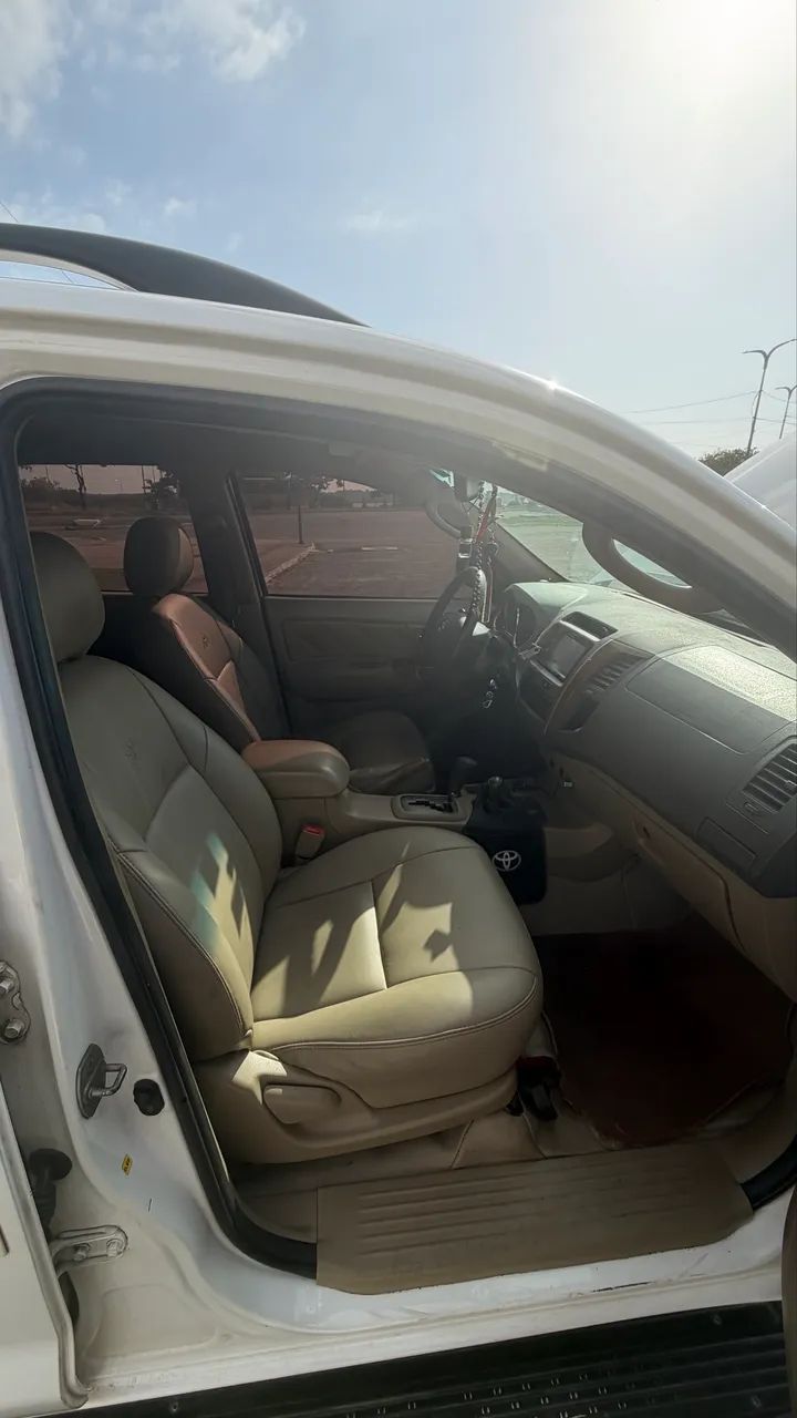 Toyota Hilux Hilux SW4 SRV D4-D 4x4 3.0 TDI Dies. Aut 2011