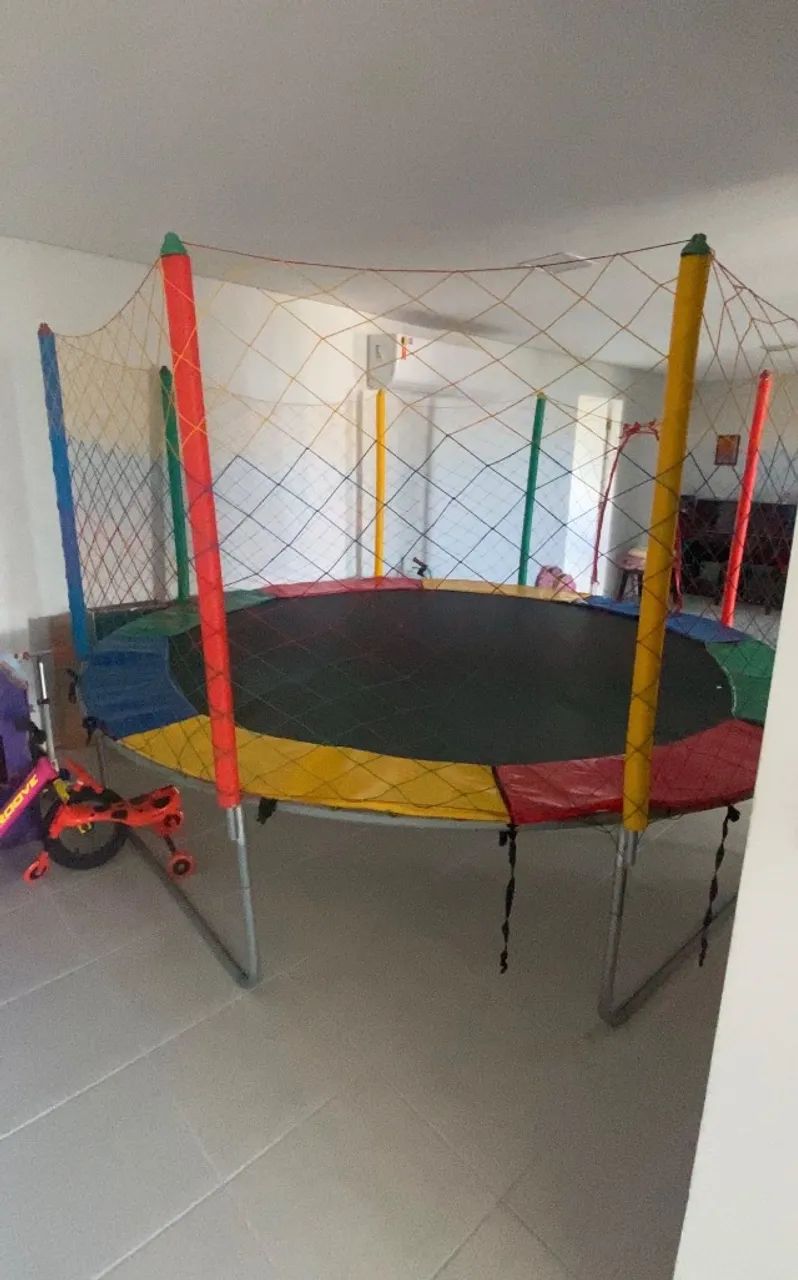 Vendo cama elástica (bem conservada de uso pessoal - Foto 2