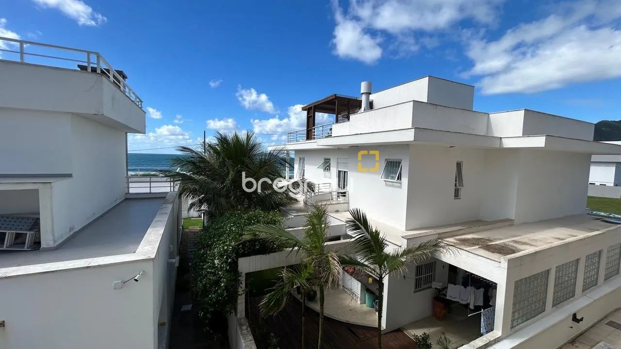 Apartamento 2 Dormitórios na praia dos Açores em Florianópolis SC