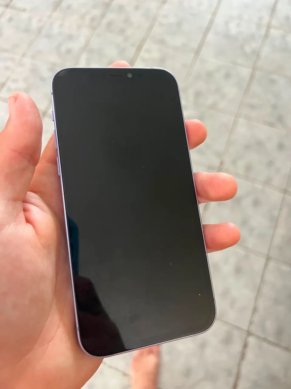 IPHONE 12 + carregador + capas - Foto 2