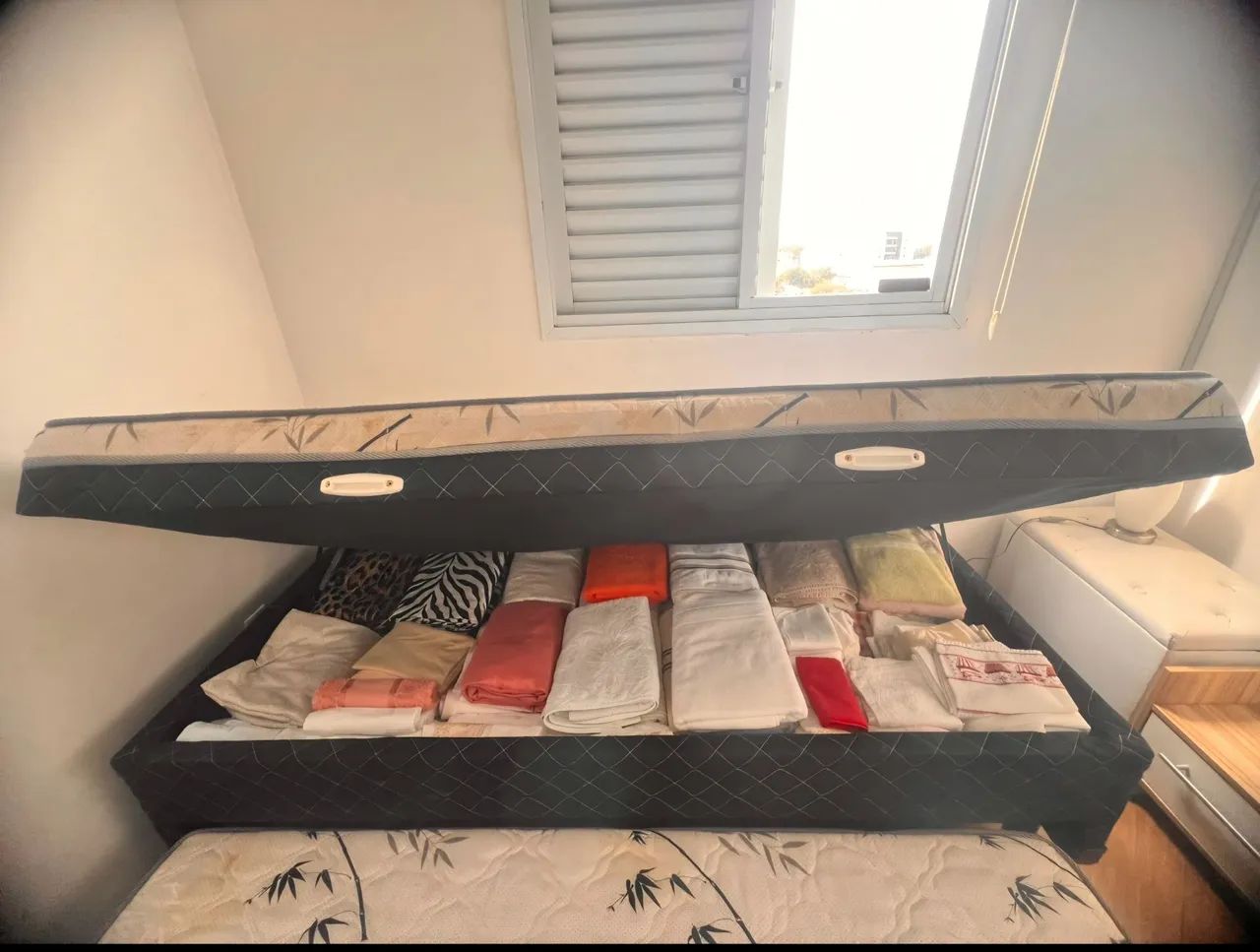 Cama de solteiro com cama auxiliar completa