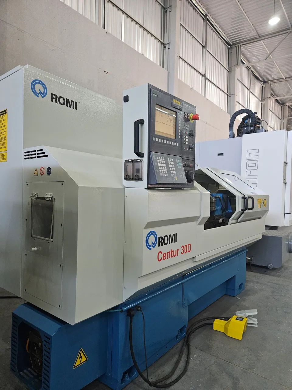Torno CNC ROMI Centur 30D  - Foto 2