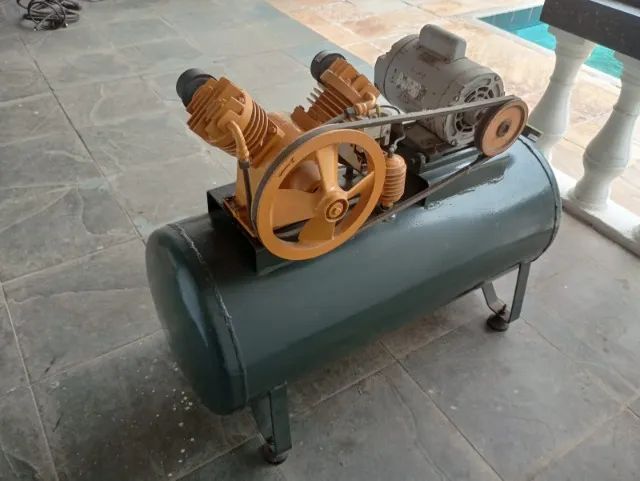 VENDO COMPRESSOR DE AR