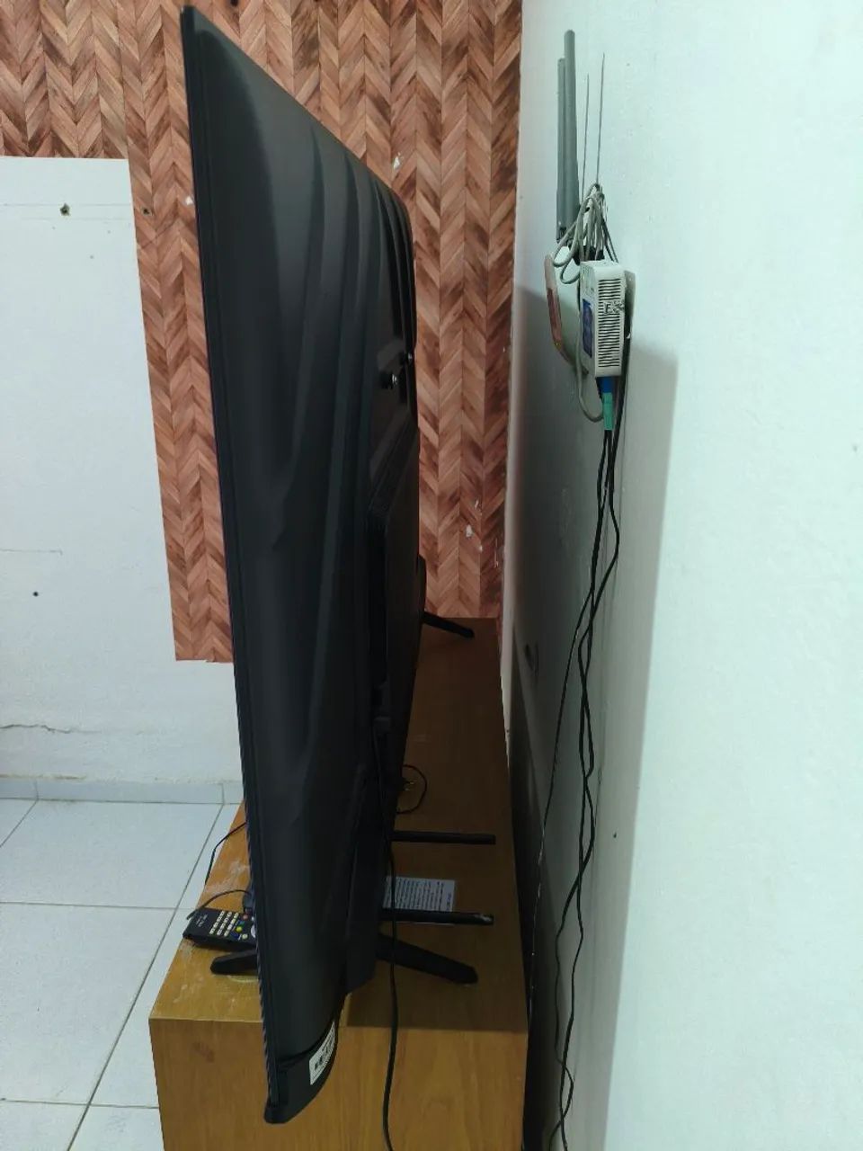 Smartv 65 pol QLED  - Foto 2